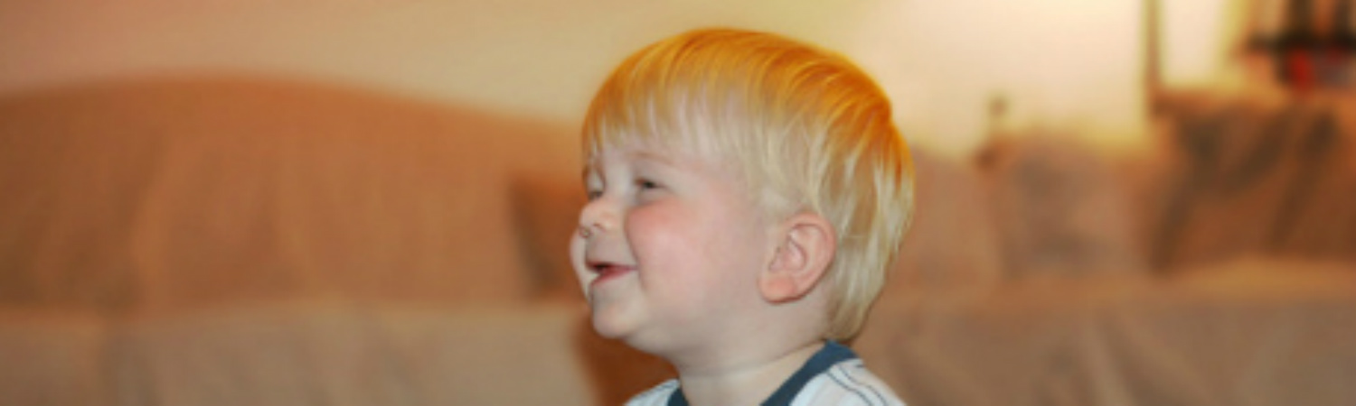 L' enfant qui s'autostimule